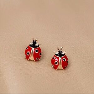 NWT Ladybug Earrings